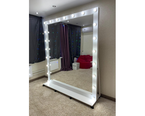Гримерное зеркало с подсветкой и подставкой 200х175